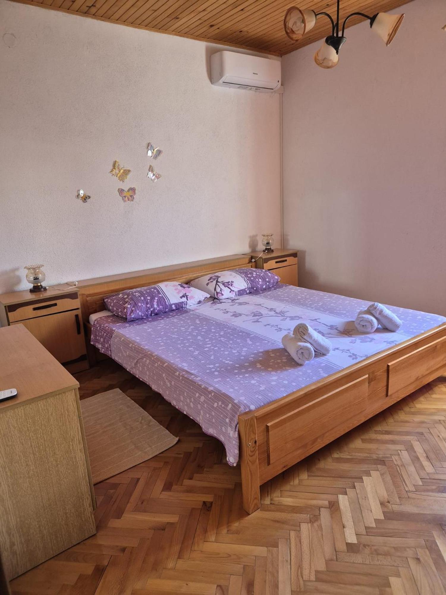 Apartmani Ino Škrip 외부 사진